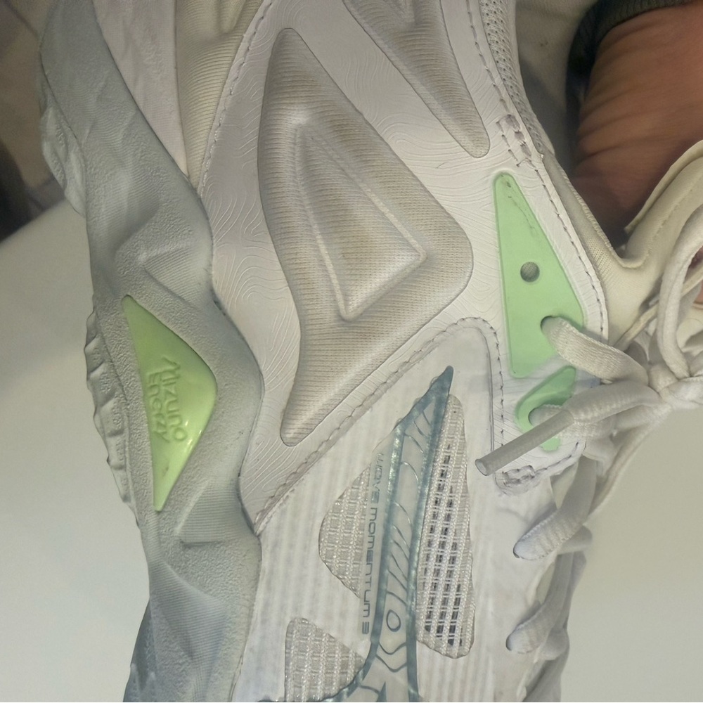 Mizuno Energy White and Mint Volleyball Sneakers - Picture 6 of 6